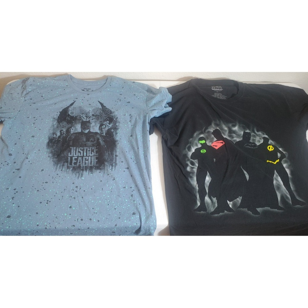 Justice League Men's Large T-Shirt Blue/ Black Lot of 2